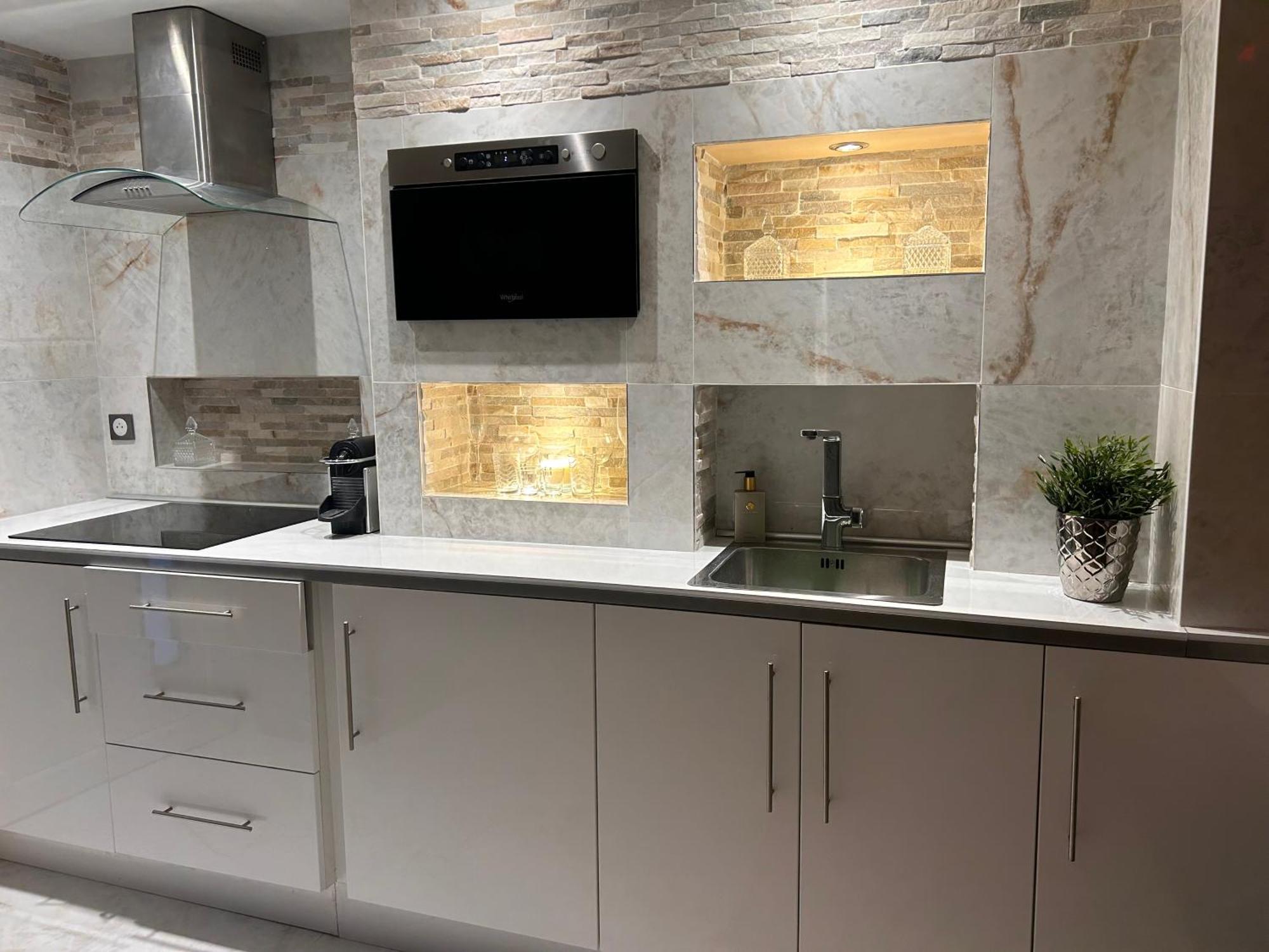 Spa Jacuzzi Moon White Vaudherland Zewnętrze zdjęcie
